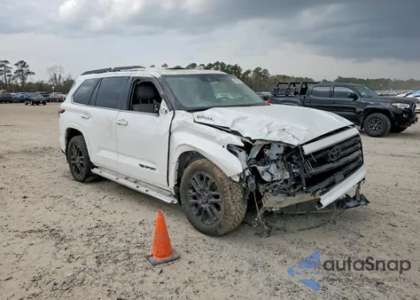 2024 Toyota Sequoia Sr5 z USA, uszkodzony, nr VIN 7SVAAABA0RX038917